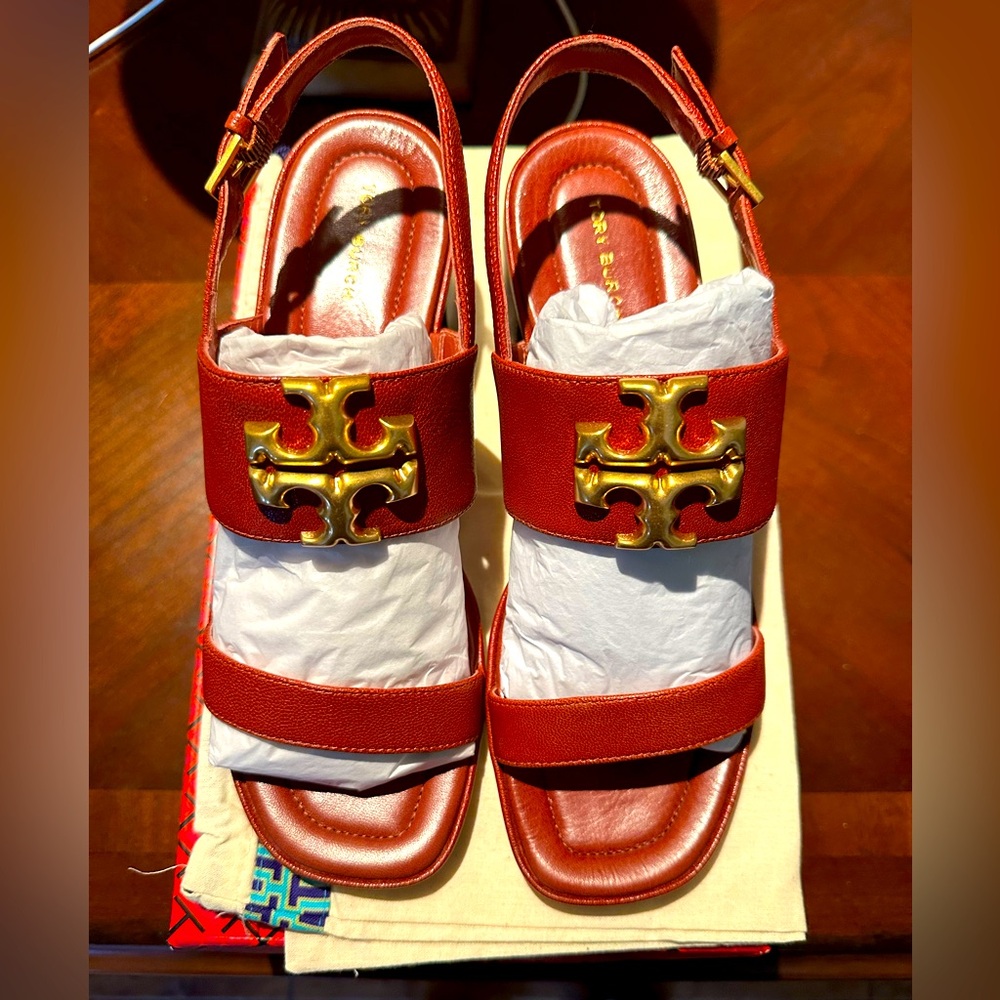 Tory Burch  Eleanor Sandals in Paprika color with Gold Logo